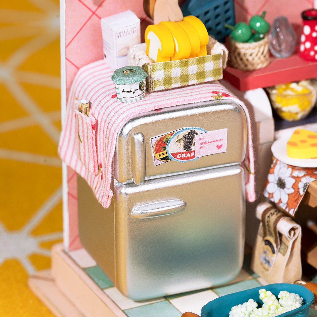 Robotime 3D DIY Wooden Puzzle Taste Life Kitchen DIY Miniature Dollhouse DS015