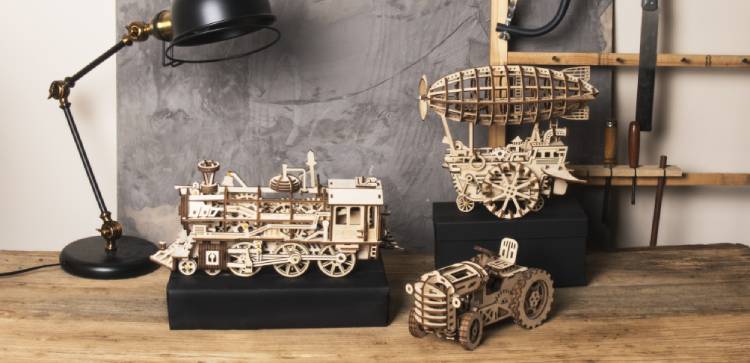 Robotime 3D DIY Wooden Puzzle Mechanical Gear Drive Vintage Air Vehicle LK702