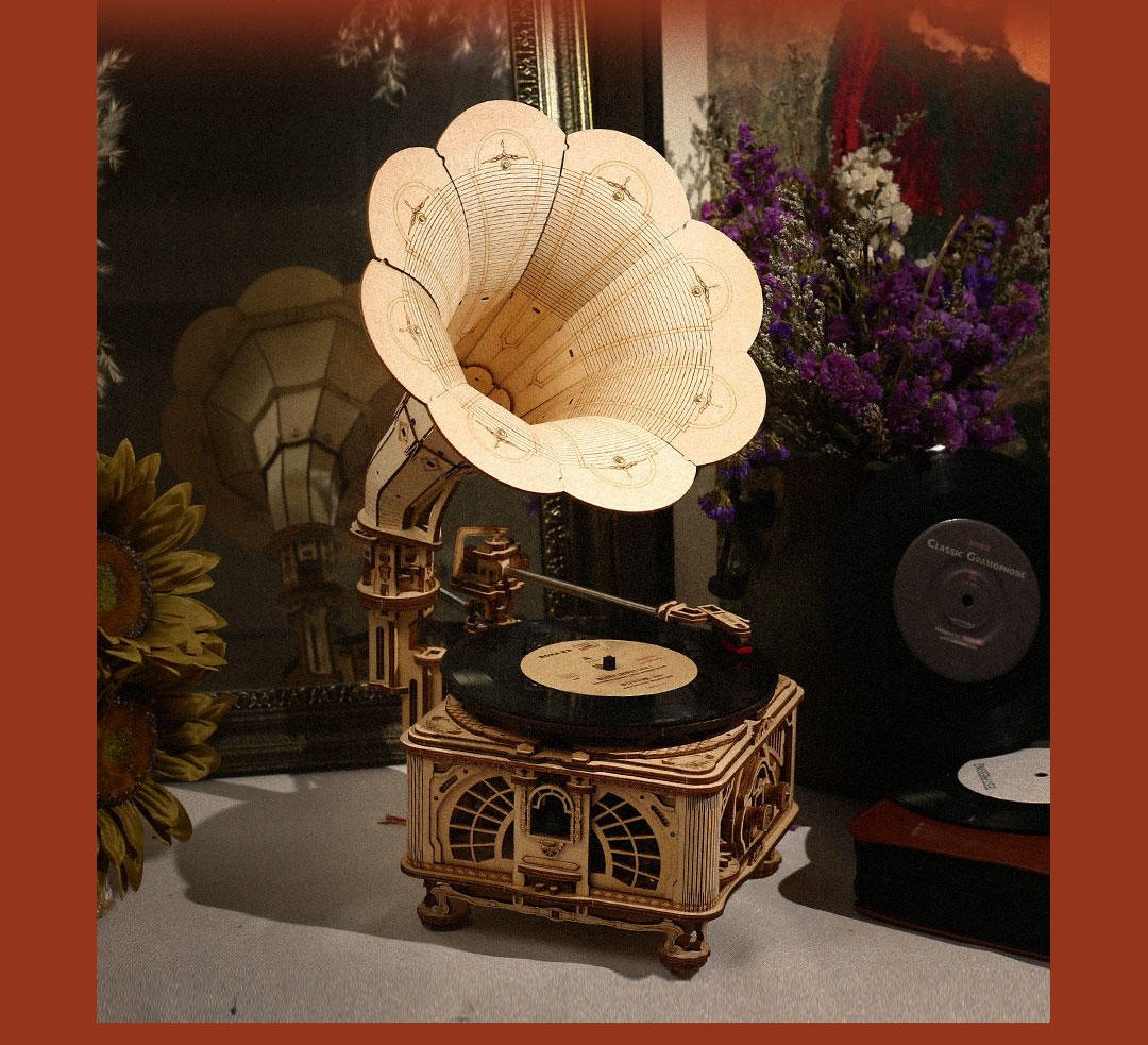 ROBOTIME DIY Crank Classic Gramophone Wooden Model Building Kit Assembly Toy Gift LKB01