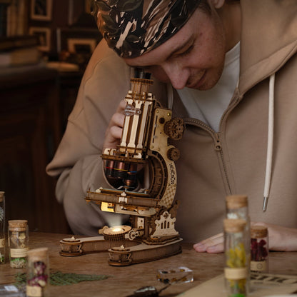 ROKR Microscope ST005 - model in use
