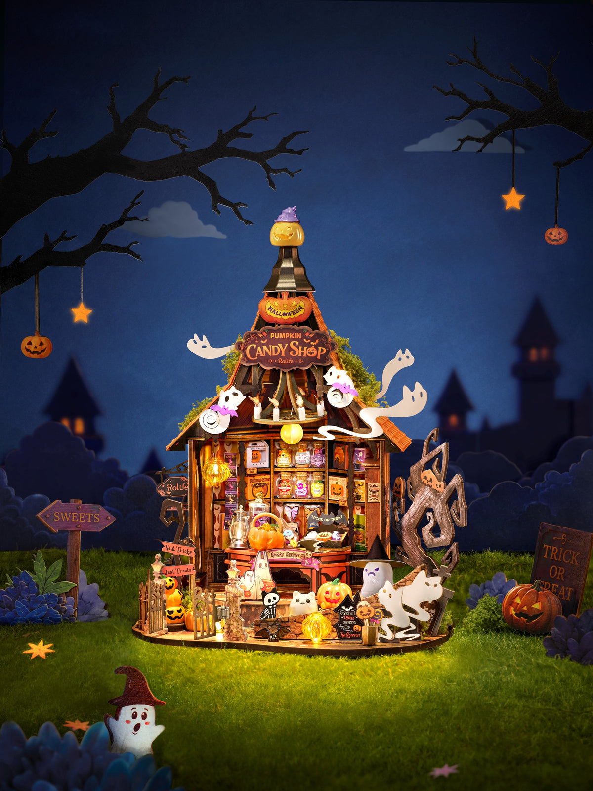 Rolife Haunted Candy House DG186 - illuminated Halloween display, view 4