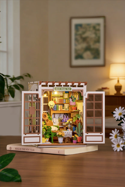 Rolife Secret Bloomy Nook TGE04 - display setting, view 4