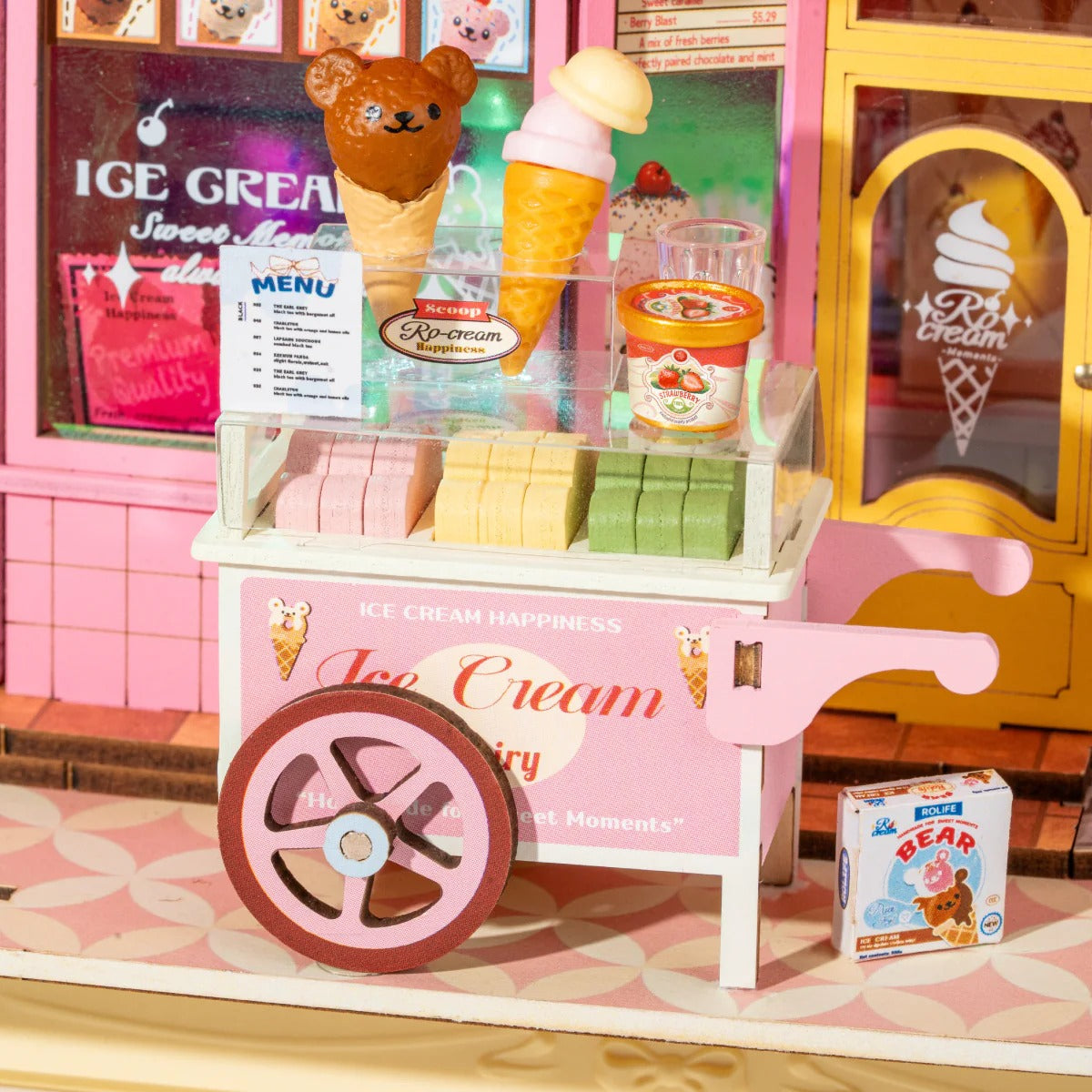 Rolife Sweet Scoopery Ice Cream DP002 close-up of the miniature ice cream cart and dessert counter