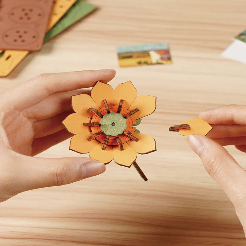 Rowood Golden Sunflower TH002 no glue assembly detail showing wooden sunflower petals
