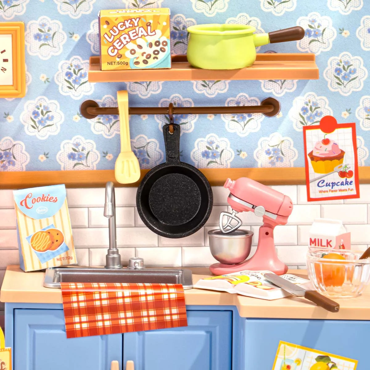 Rolife Homely Baking Kitchen DWS08B close-up of baking accessories, mixer, pan, sink and tiny kitchen décor.