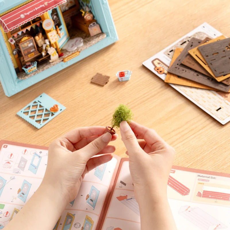 Rolife Fluffy Cat Bakery DP001 feature image highlighting 146 laser-cut pieces
