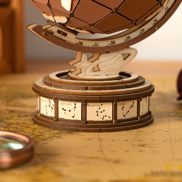 Global Wonders (TGM01) | Rotating Globe Display