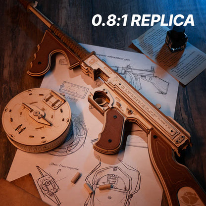 Thompson Submachine Toy Gun (LQB01) | Drum Magazine Shooter Display