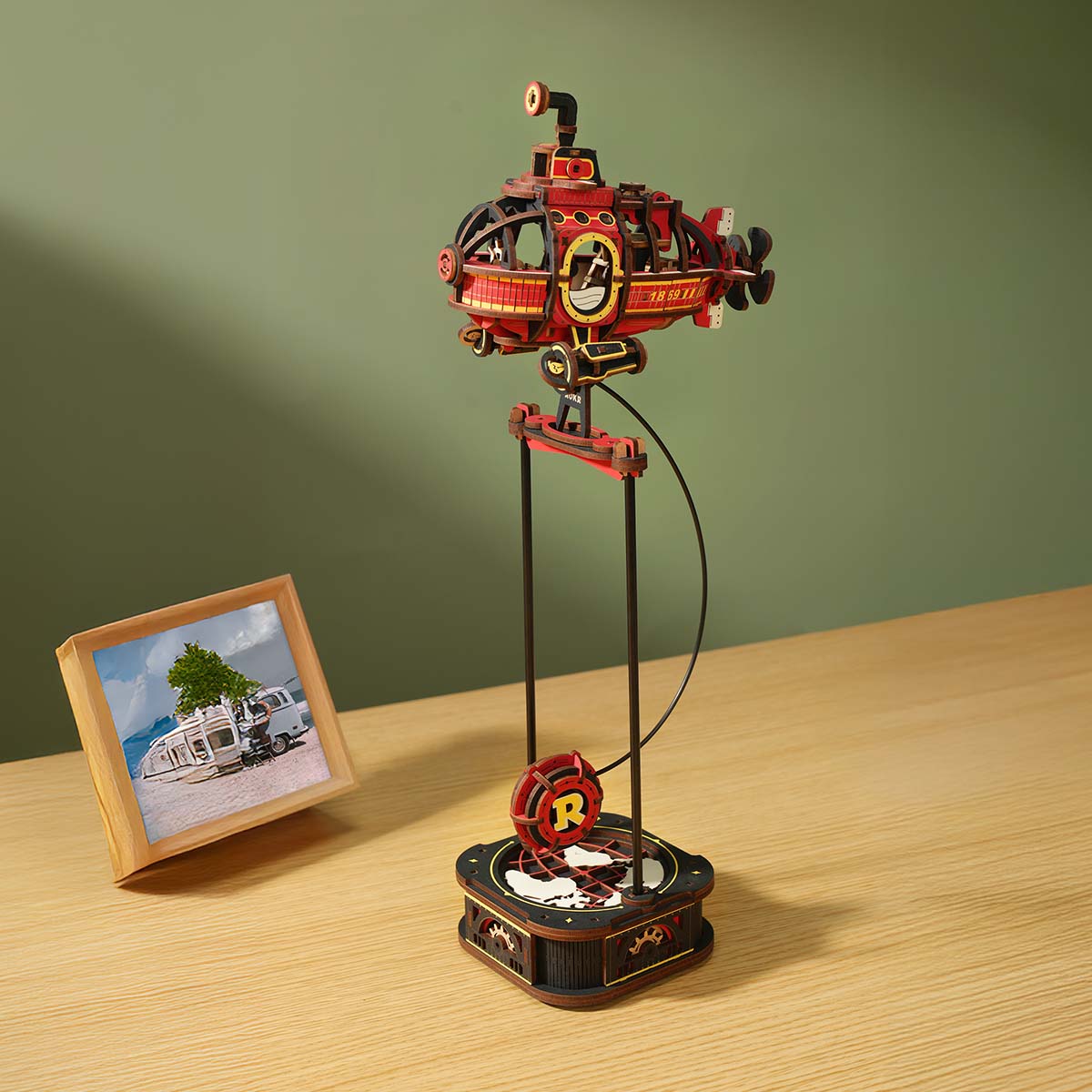 ROKR Deep-Sea Adventurer Pendulum Balance Toy 3D Puzzle - MCD04 | Wooden Submarine Kinetic Desk Toy with Perpetual Motion