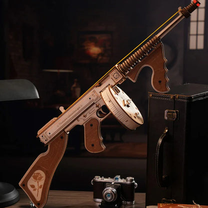 Thompson Submachine Toy Gun (LQB01) | Drum Magazine Shooter Display