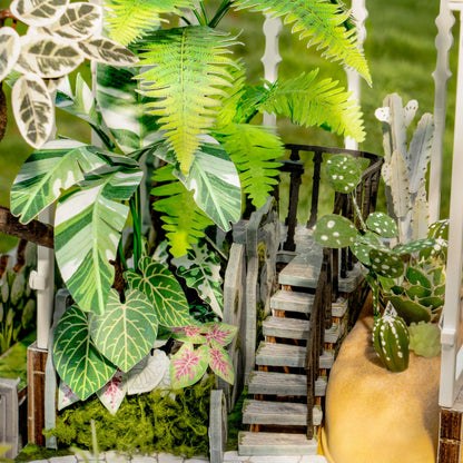 Rolife Oxygen Oasis DH102 - staircase surrounded by foliage
