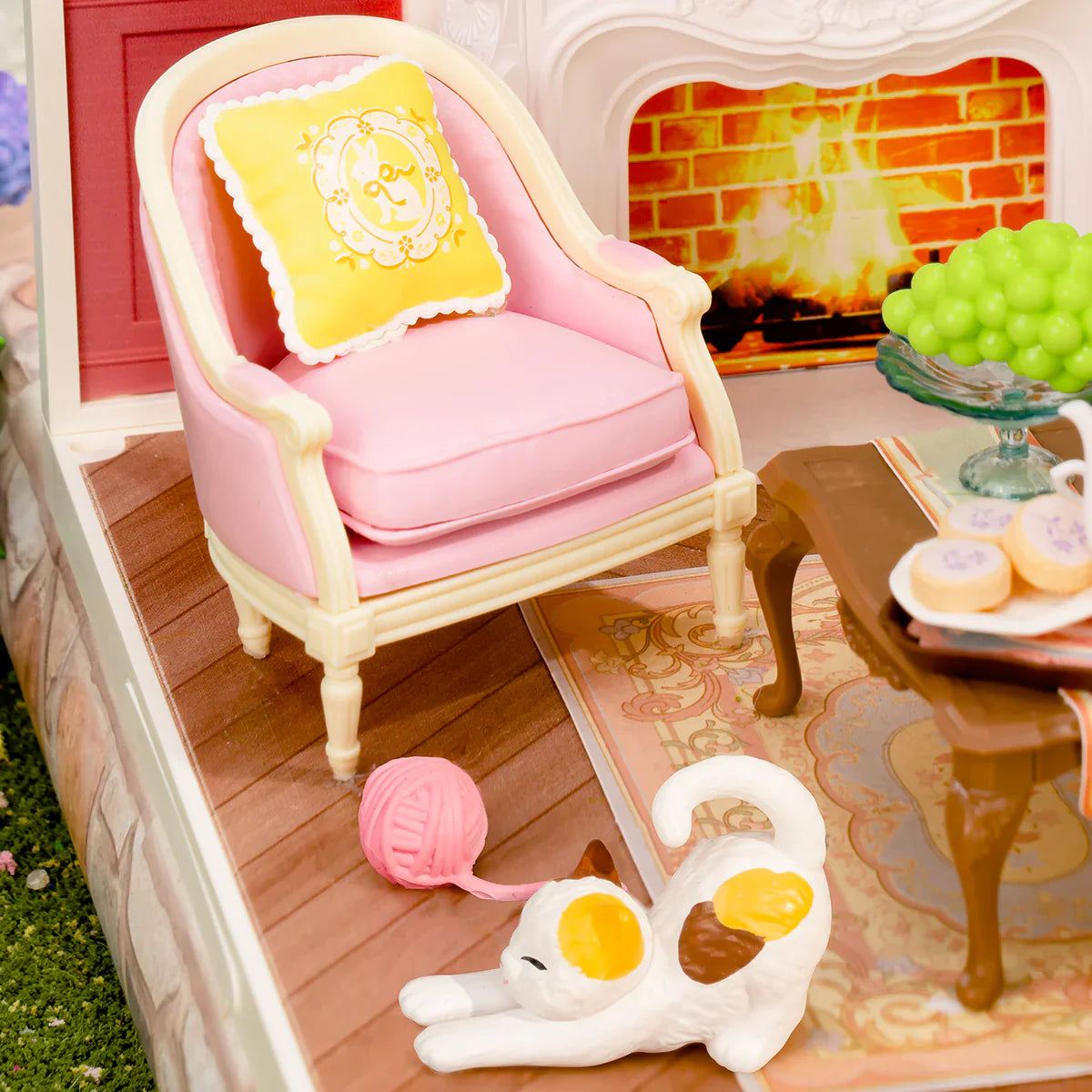 Rolife Super Creator Holiday Tea Time DIY Miniature House (DW023) | 1:24 Scale