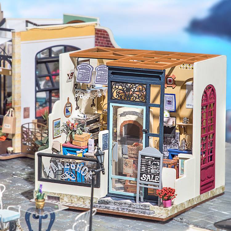 Robotime 1:24 DIY Miniature Mini Dollhouse Kit Home Deco Nancy's Bake Shop DG143