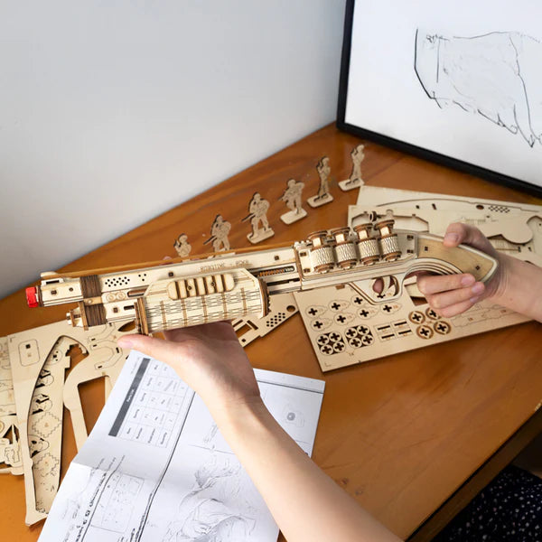 Terminator M870 Justice Guard Gun (LQ501) | Pump-Action Shooter Display